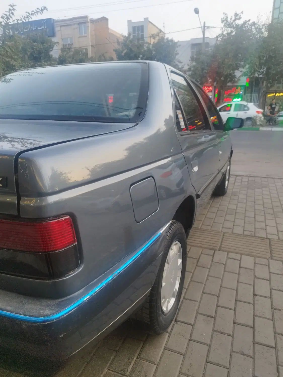 پژو 405 GLX - 1382