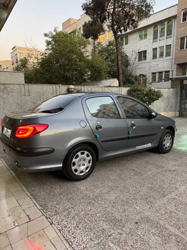 پژو ۲۰۶ صندوق دار v8 - 1399