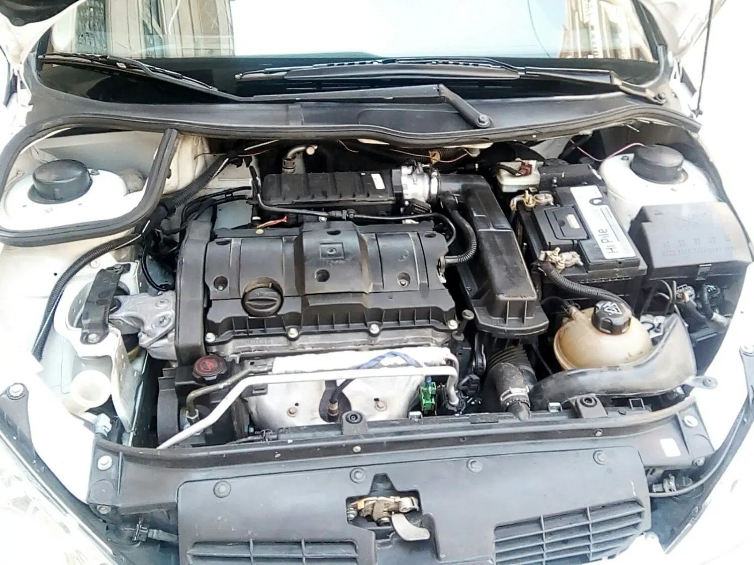 پژو ۲۰۶ صندوق دار v8 - 1398