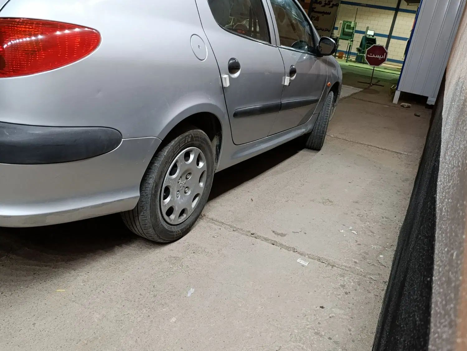 پژو ۲۰۶ صندوق دار v8 - 1393
