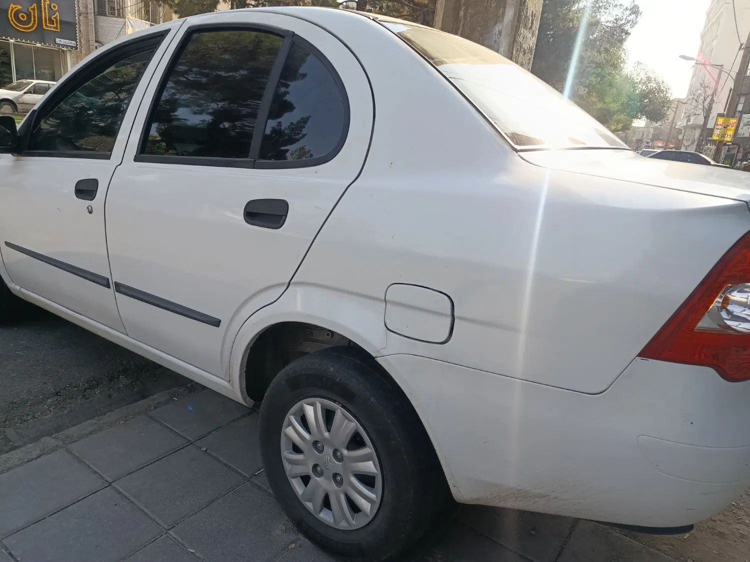 تیبا صندوق دار SX - 1400