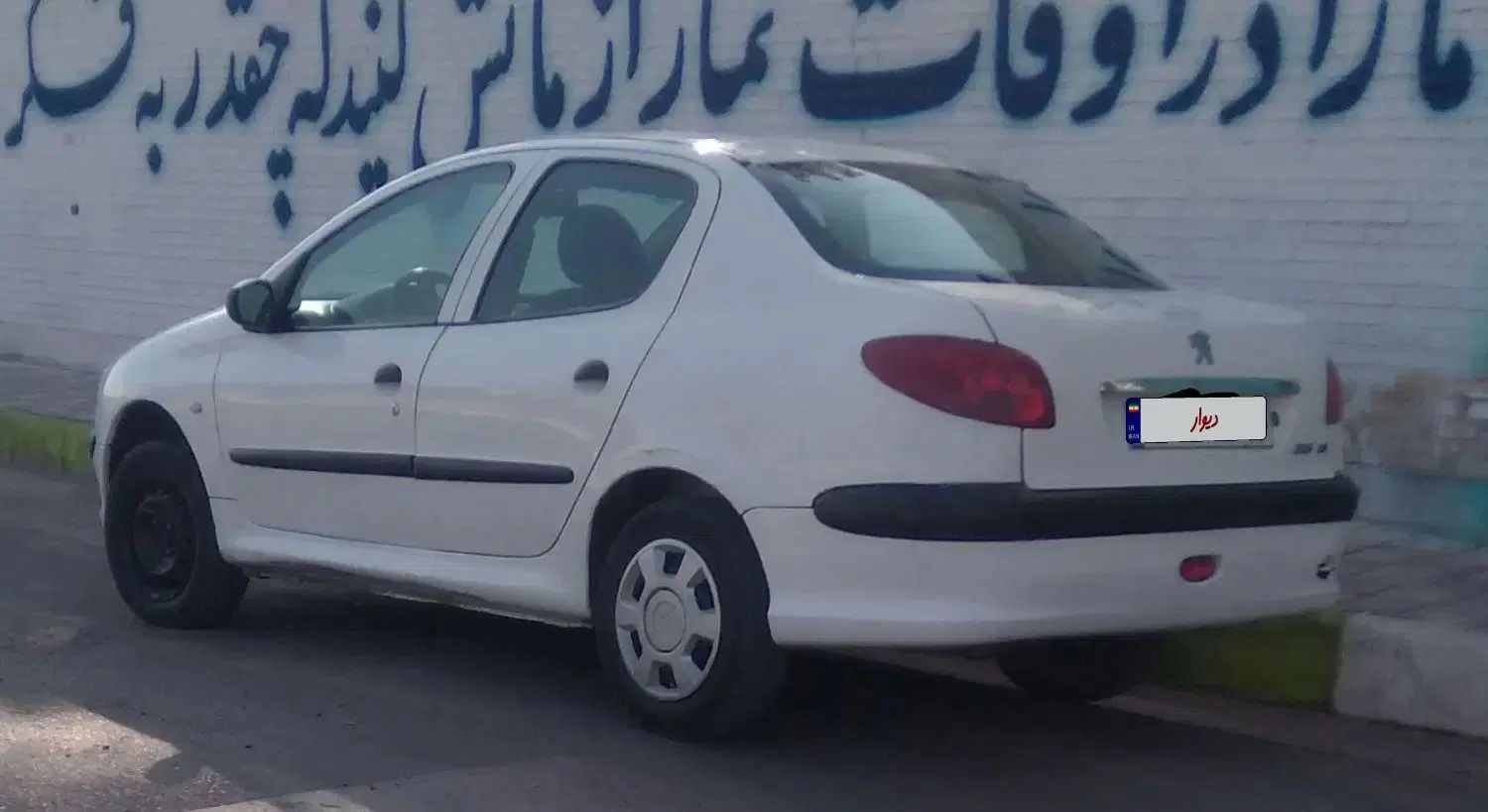 پژو ۲۰۶ صندوق دار v8 - 1390