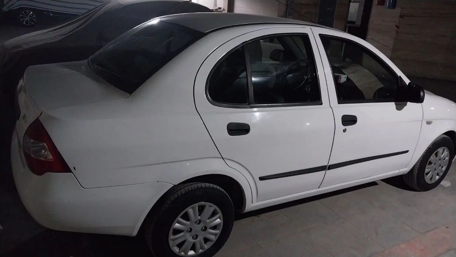 تیبا صندوق دار EX - 1395