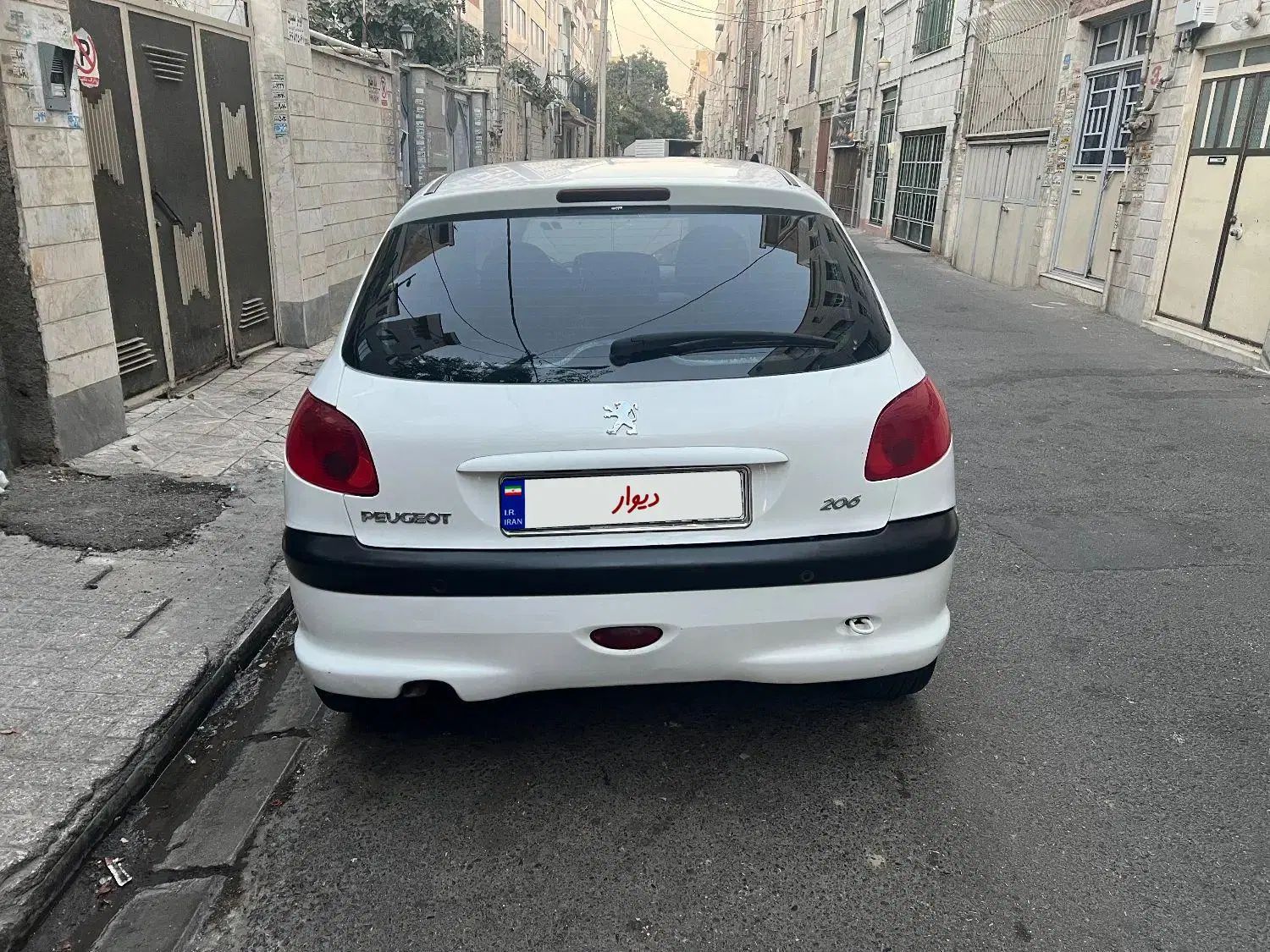 پژو 206 تیپ 5 - 1396