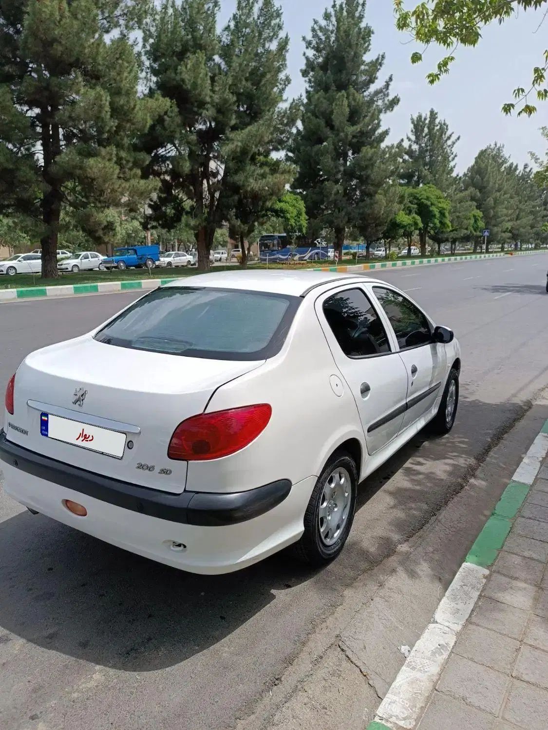 پژو ۲۰۶ صندوق دار v1 - 1390