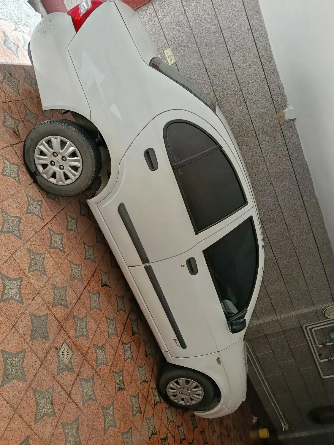 تیبا صندوق دار SX - 1393
