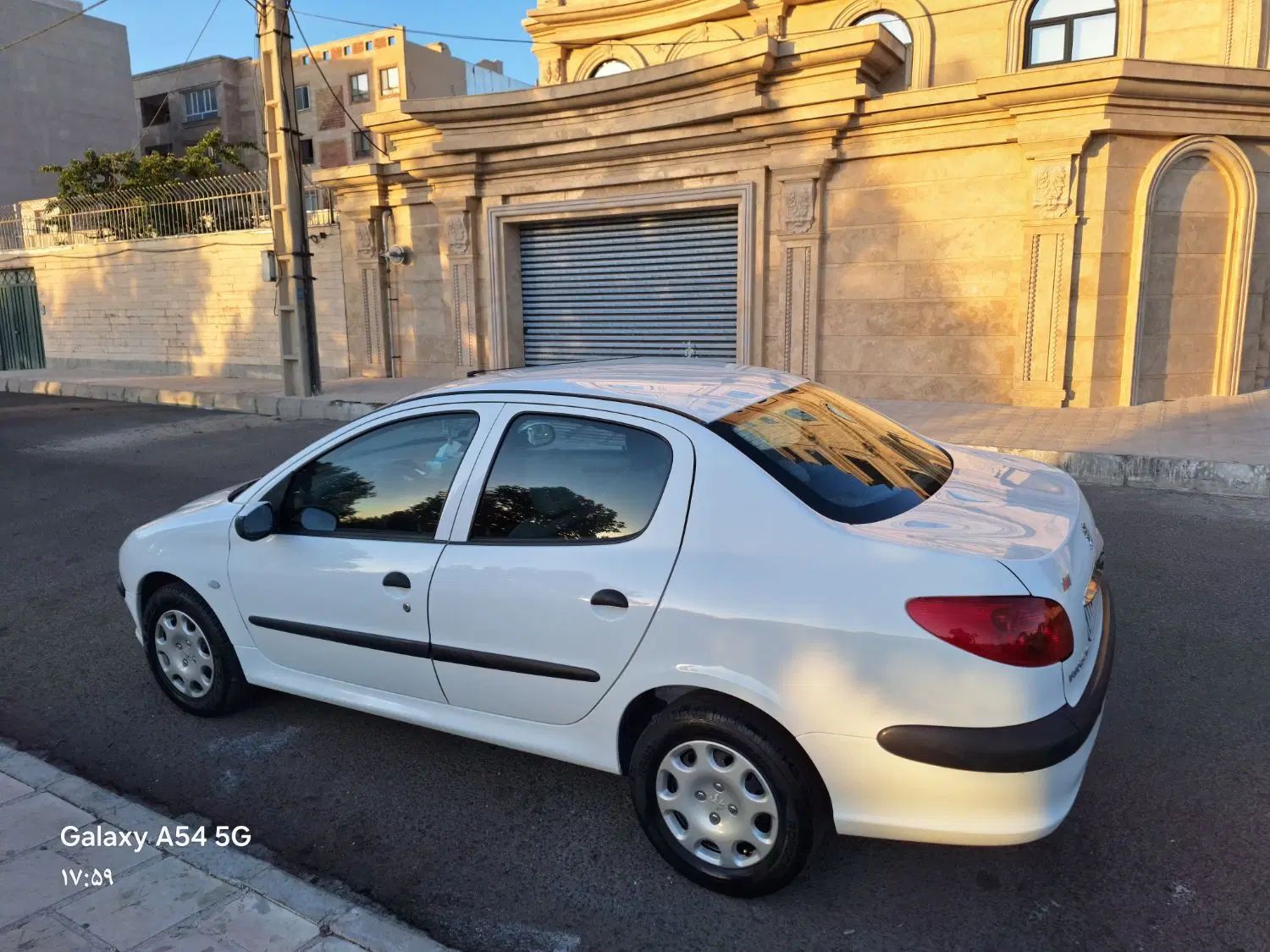 پژو ۲۰۶ صندوق دار v8 - 1396