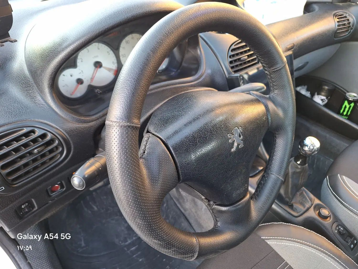 پژو ۲۰۶ صندوق دار v8 - 1396