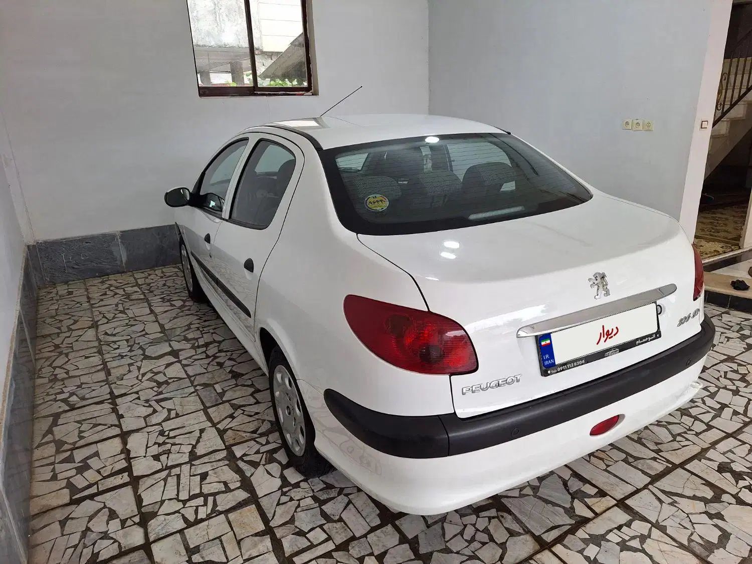 پژو ۲۰۶ صندوق دار v8 - 1398