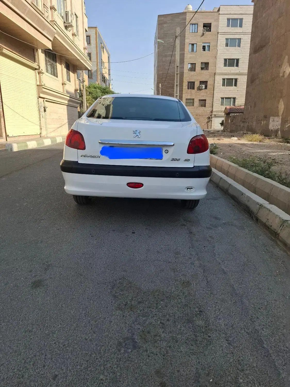 پژو ۲۰۶ صندوق دار v8 - 1398