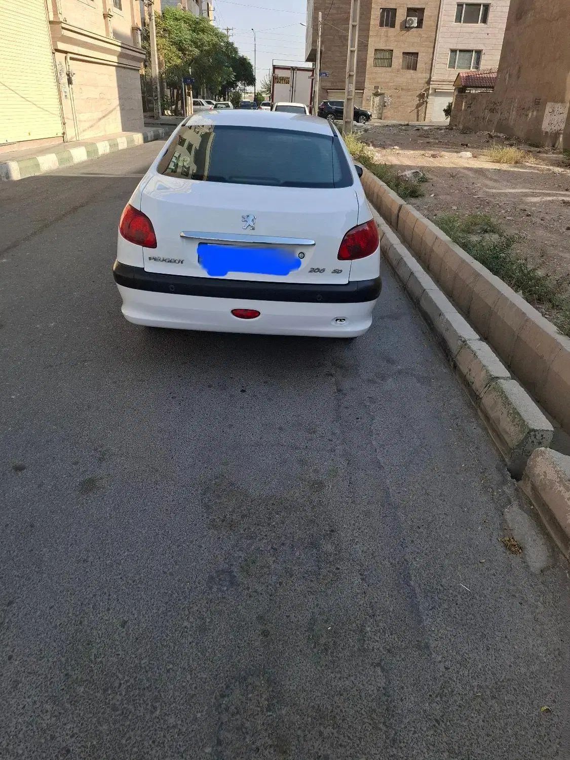پژو ۲۰۶ صندوق دار v8 - 1398