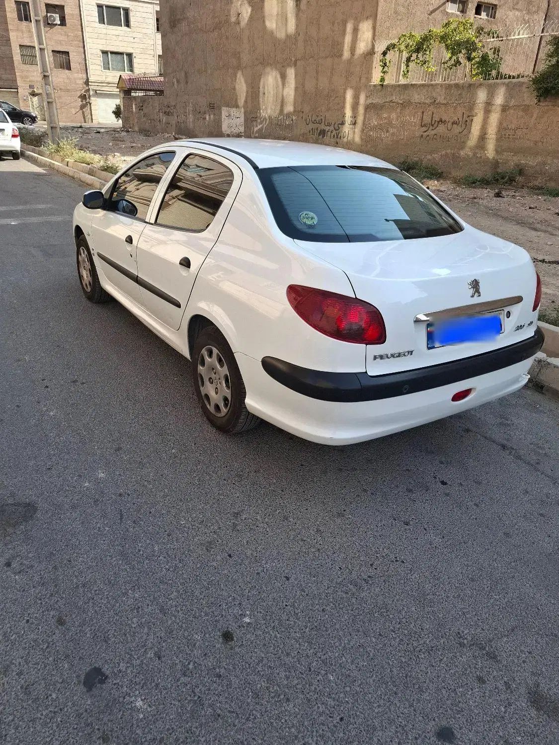 پژو ۲۰۶ صندوق دار v8 - 1398