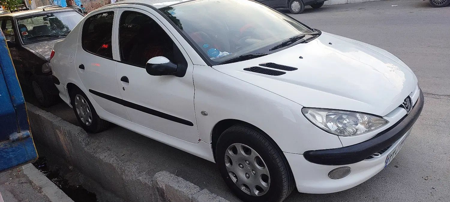 پژو ۲۰۶ صندوق دار v8 - 1392