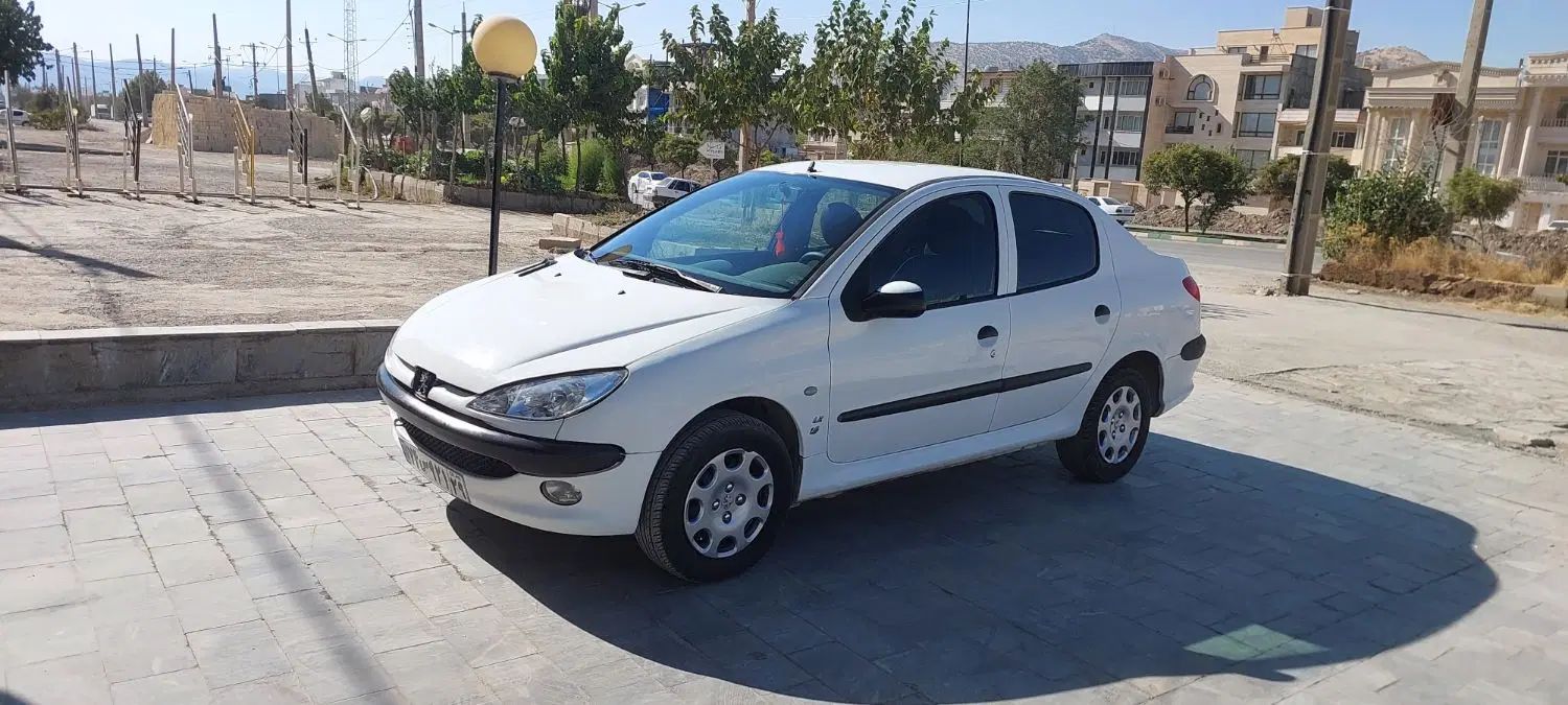پژو ۲۰۶ صندوق دار v8 - 1393