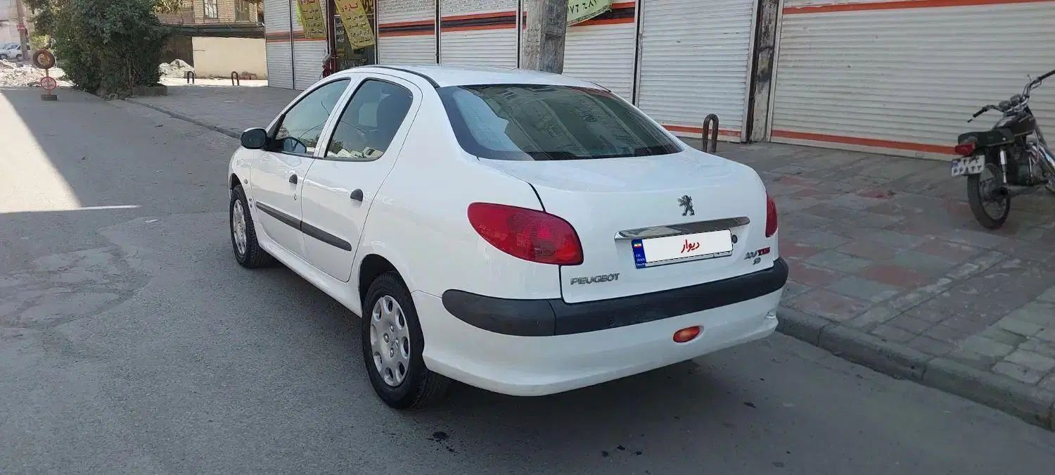 پژو ۲۰۶ صندوق دار v8 - 1393