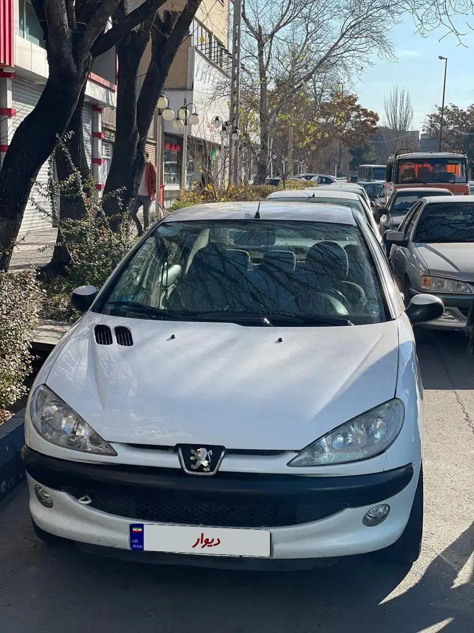 پژو ۲۰۶ صندوق دار v8 - 1394