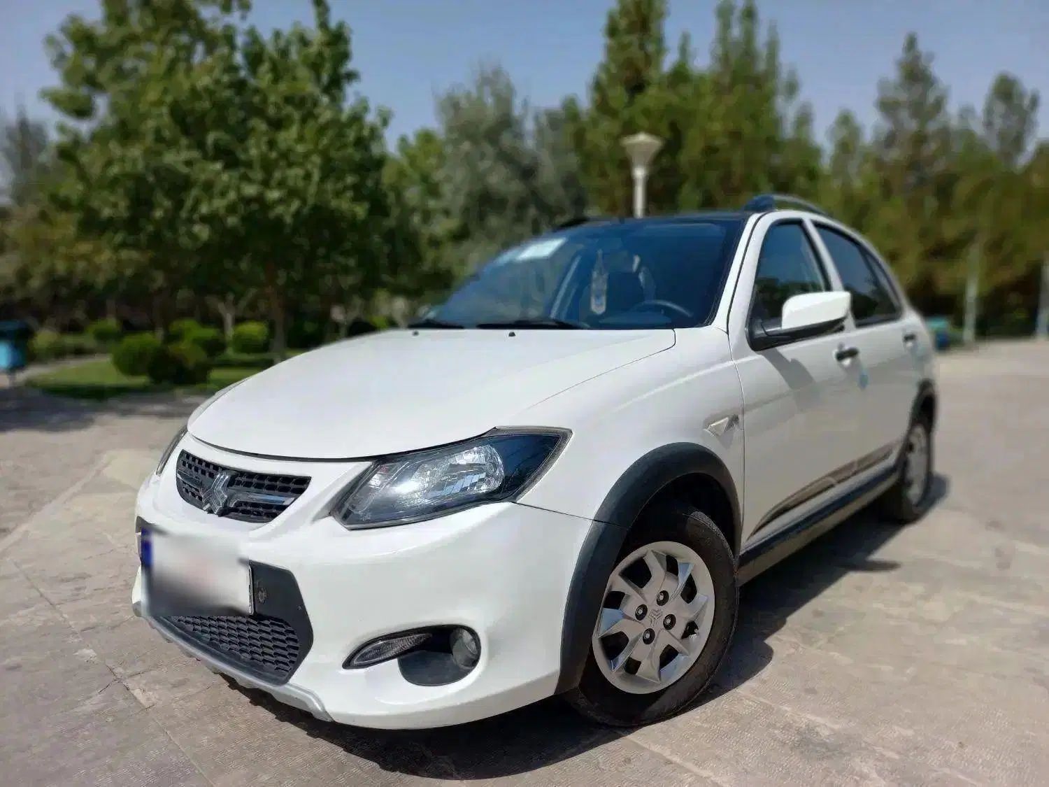 کوییک R دنده‌ای - 1402