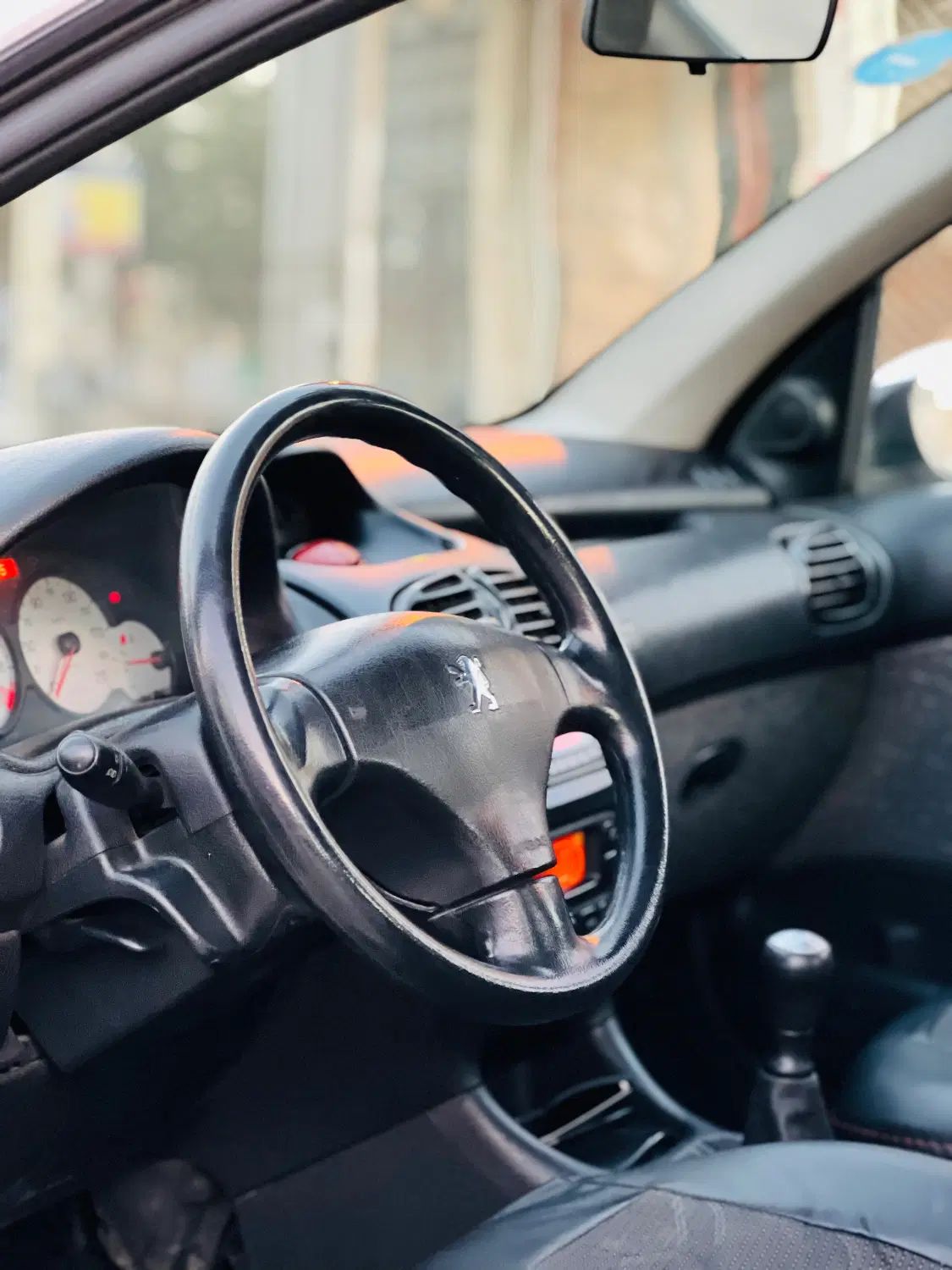 پژو ۲۰۶ صندوق دار v8 - 1390
