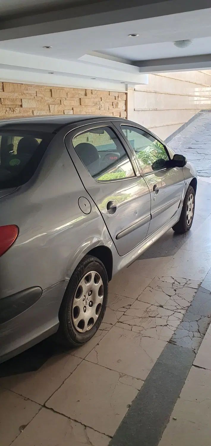 پژو ۲۰۶ صندوق دار v8 - 1393