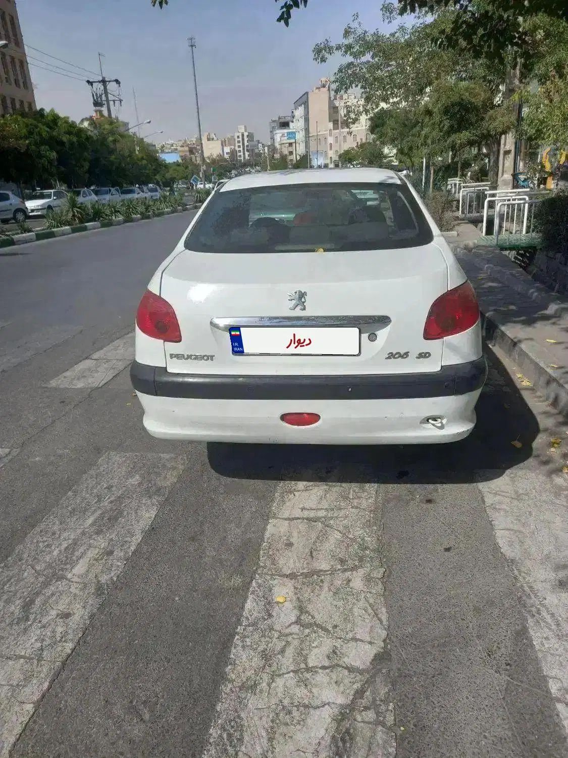 پژو ۲۰۶ صندوق دار v8 - 1390