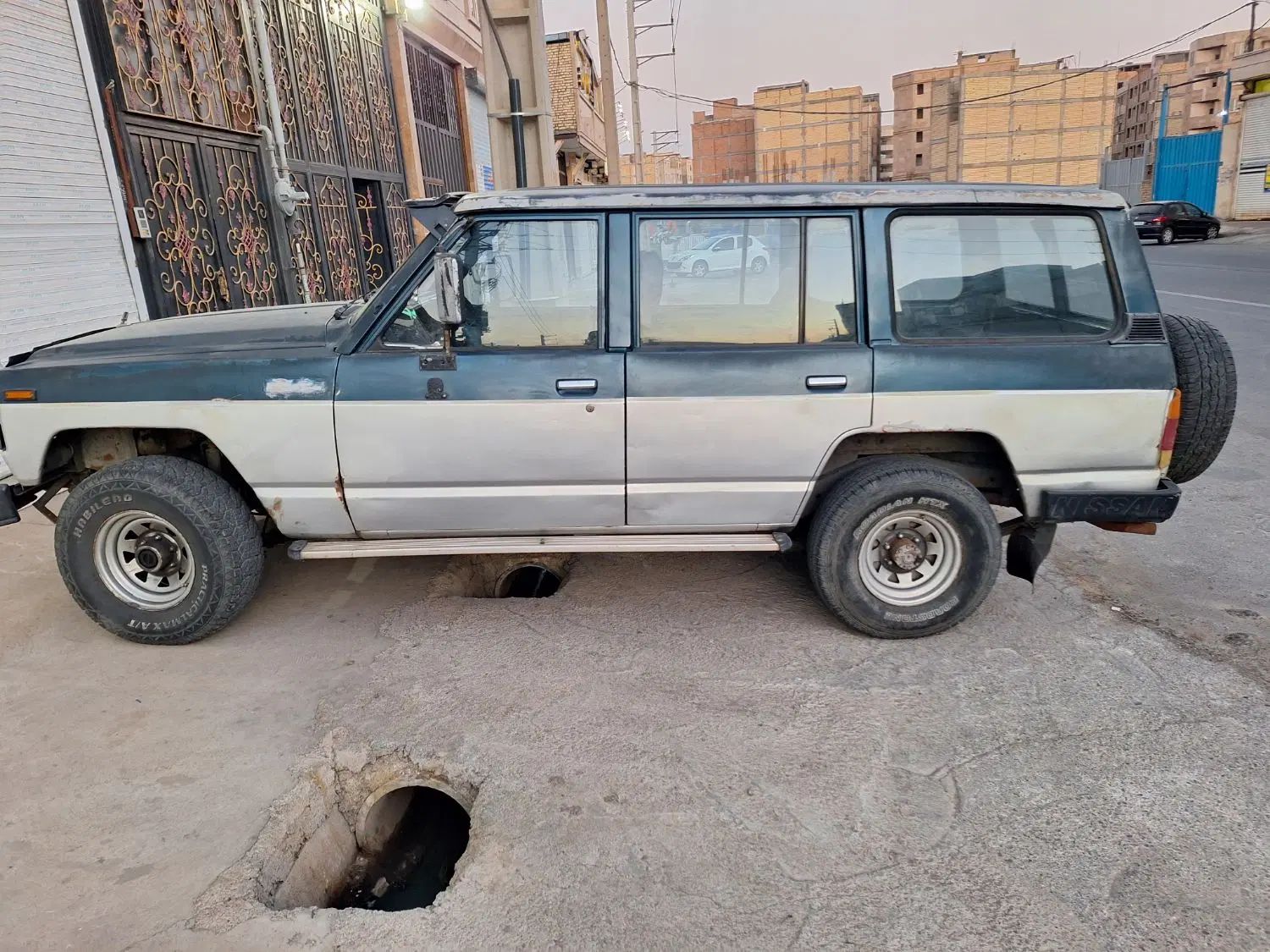 نیسان پاترول چهار درب 6 سیلندر - 1373