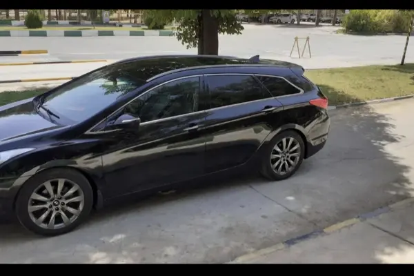 هیوندای i40 استیشن شرکتی - 2015