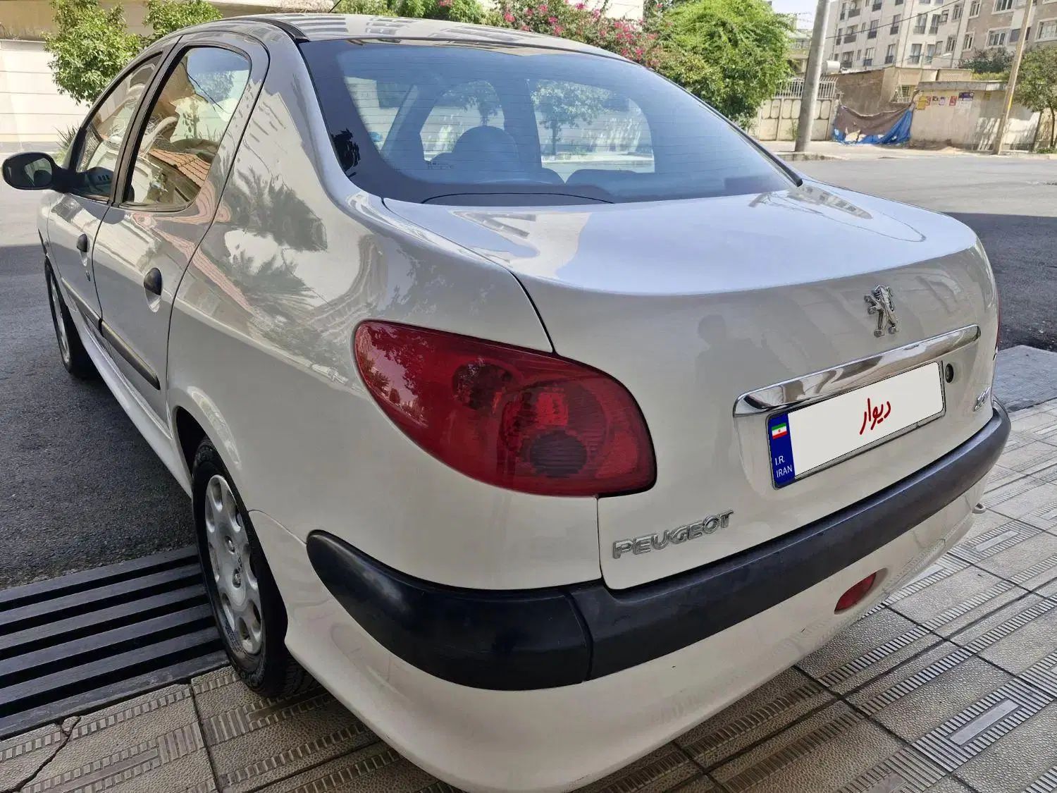 پژو ۲۰۶ صندوق دار v20 - 1387