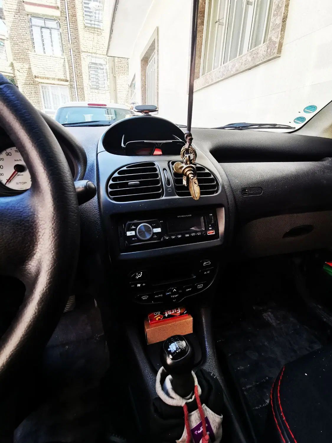 پژو ۲۰۶ صندوق دار v10 - 1387