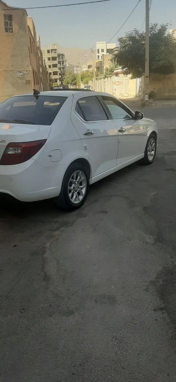 دنا پلاس توربو 6 دنده - 1401
