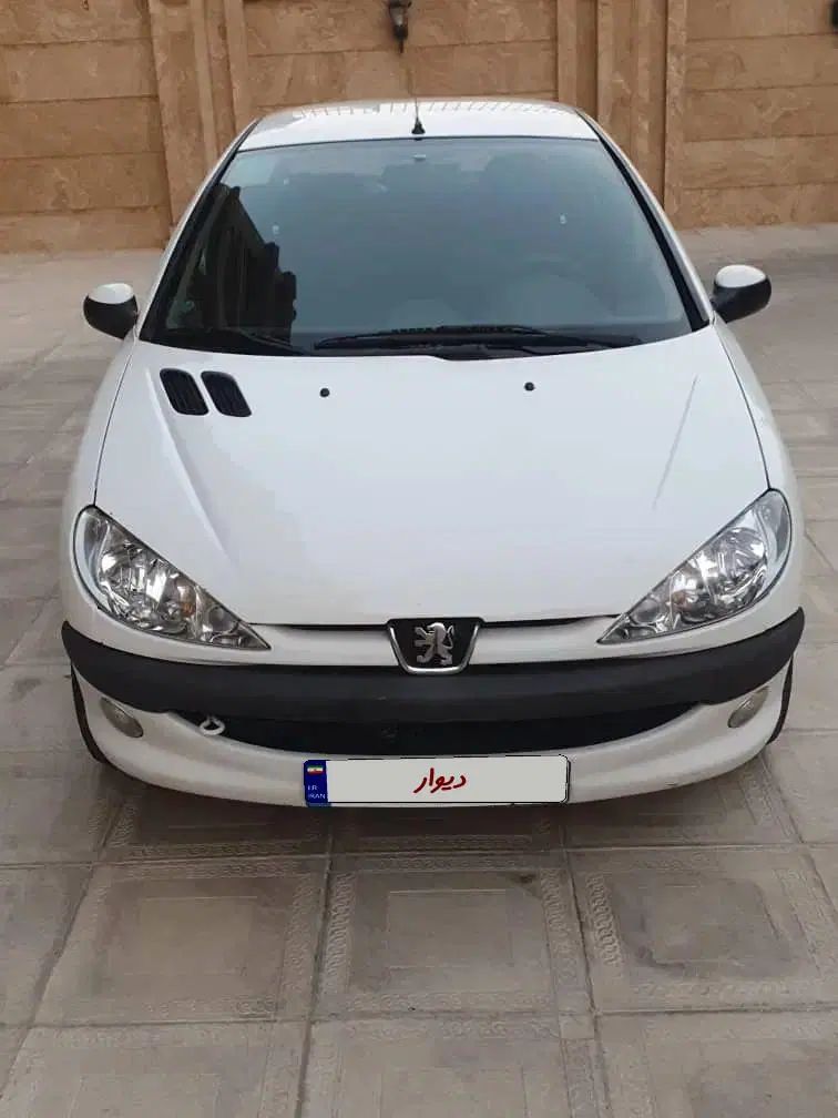 پژو ۲۰۶ صندوق دار v8 - 1396