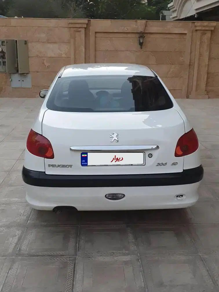 پژو ۲۰۶ صندوق دار v8 - 1396