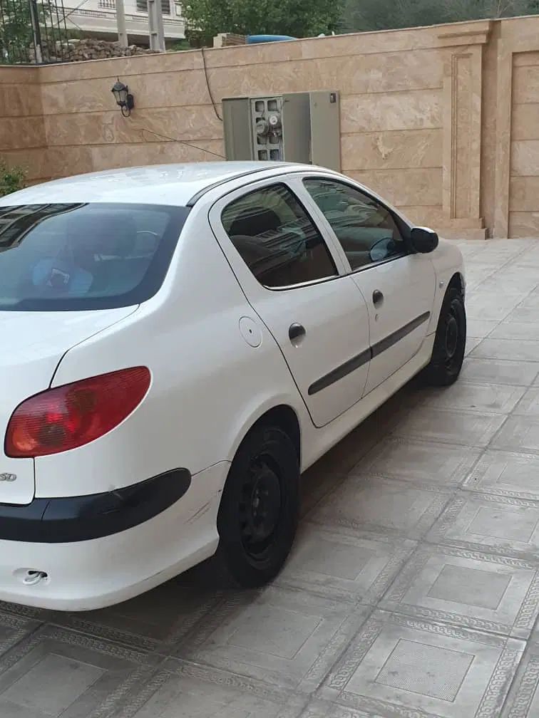 پژو ۲۰۶ صندوق دار v8 - 1396