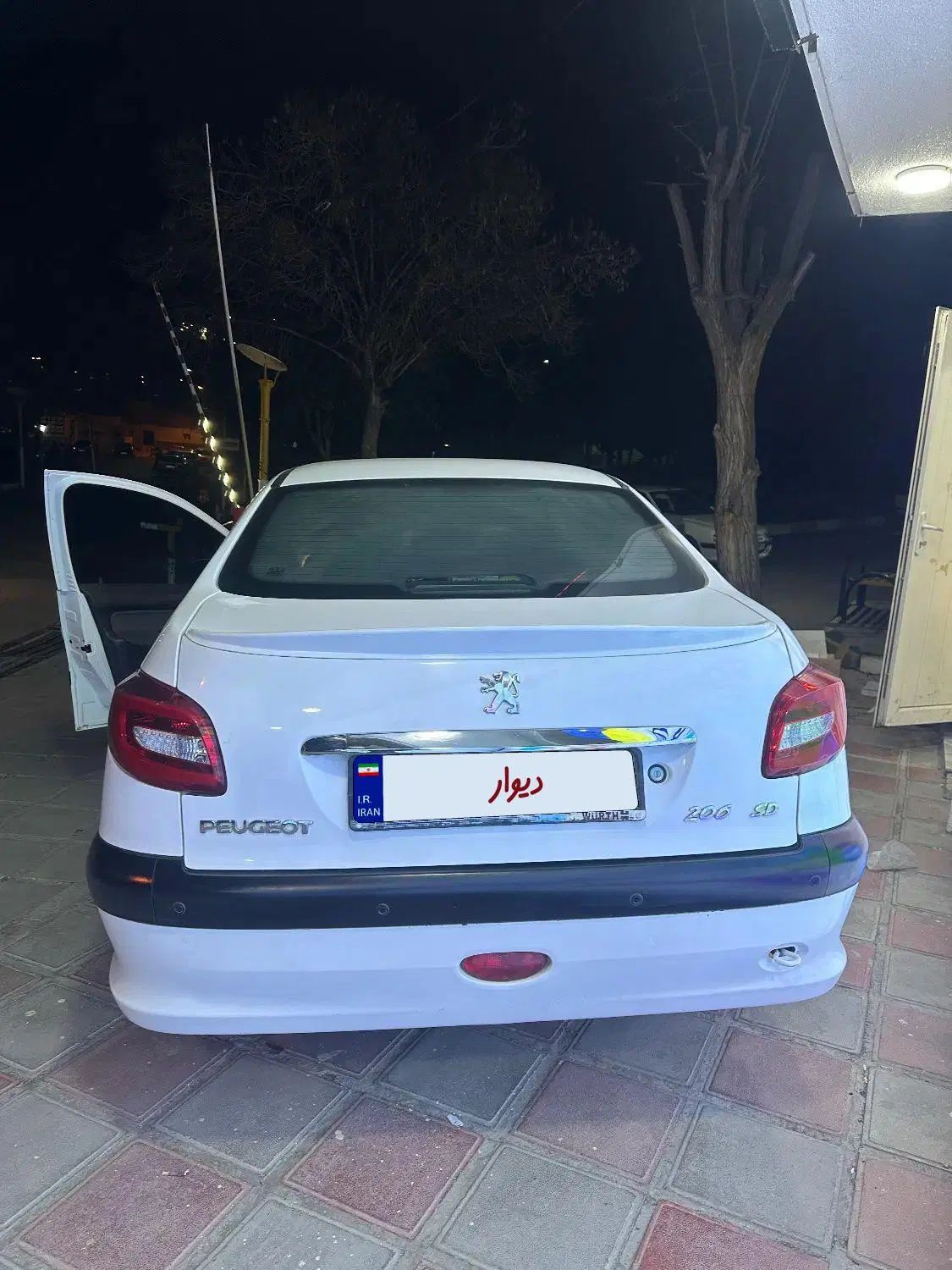 پژو ۲۰۶ صندوق دار v8 - 1399