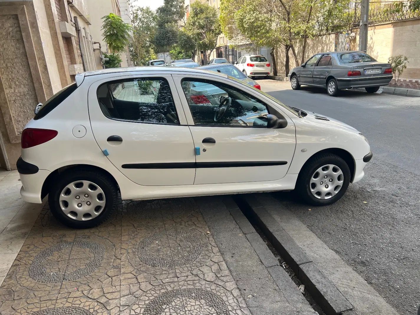 پژو 206 تیپ 2 - 1400