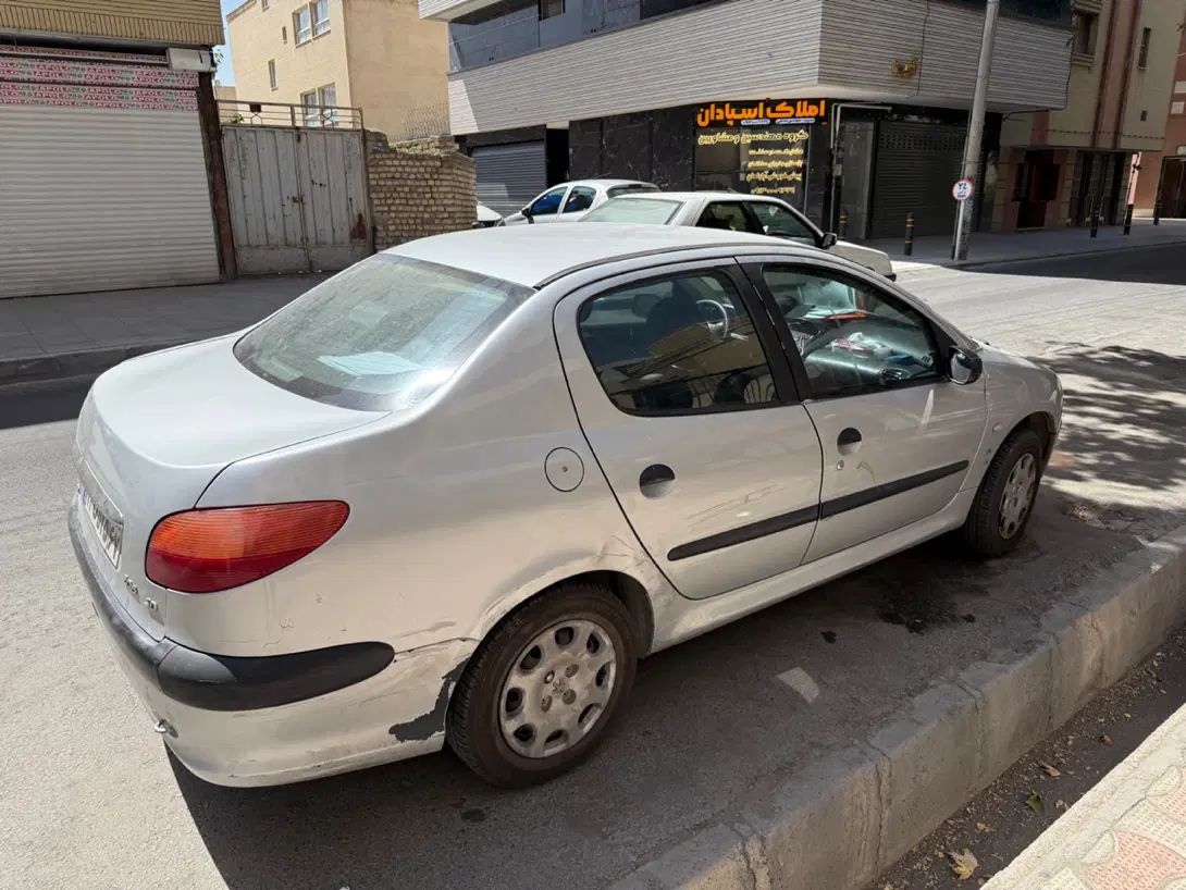 پژو ۲۰۶ صندوق دار v20 - 1388
