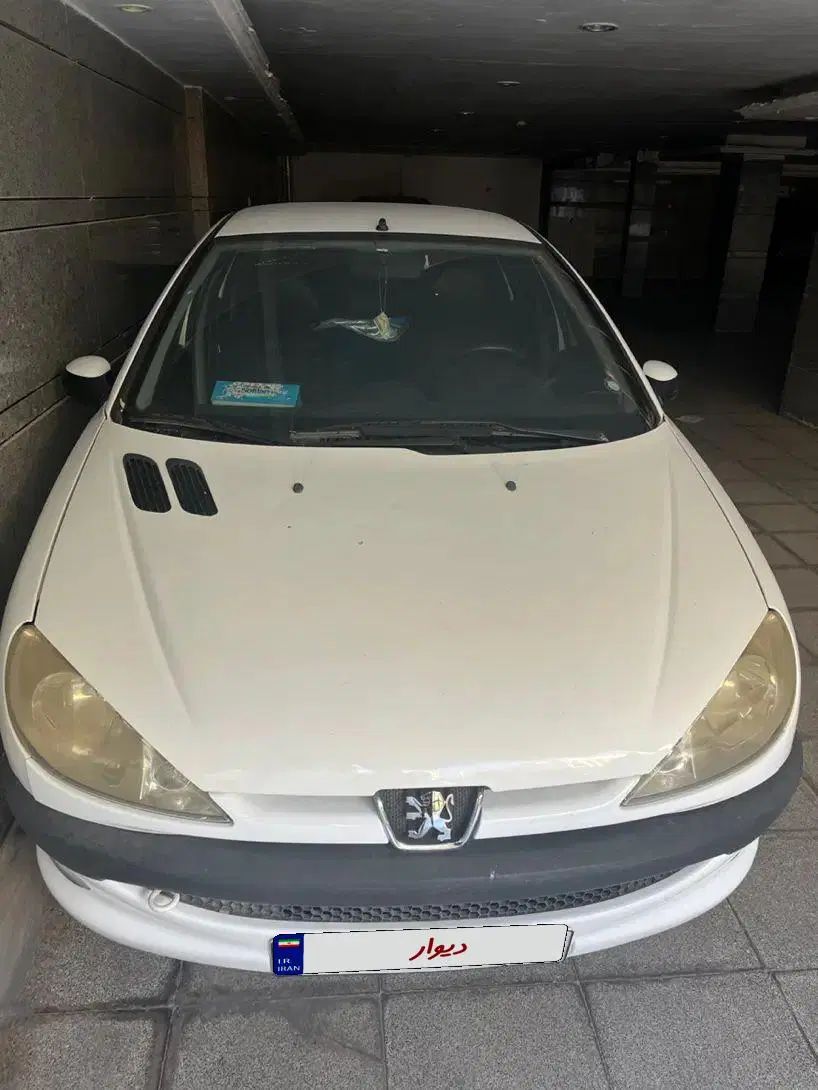 پژو ۲۰۶ صندوق دار v8 - 1394