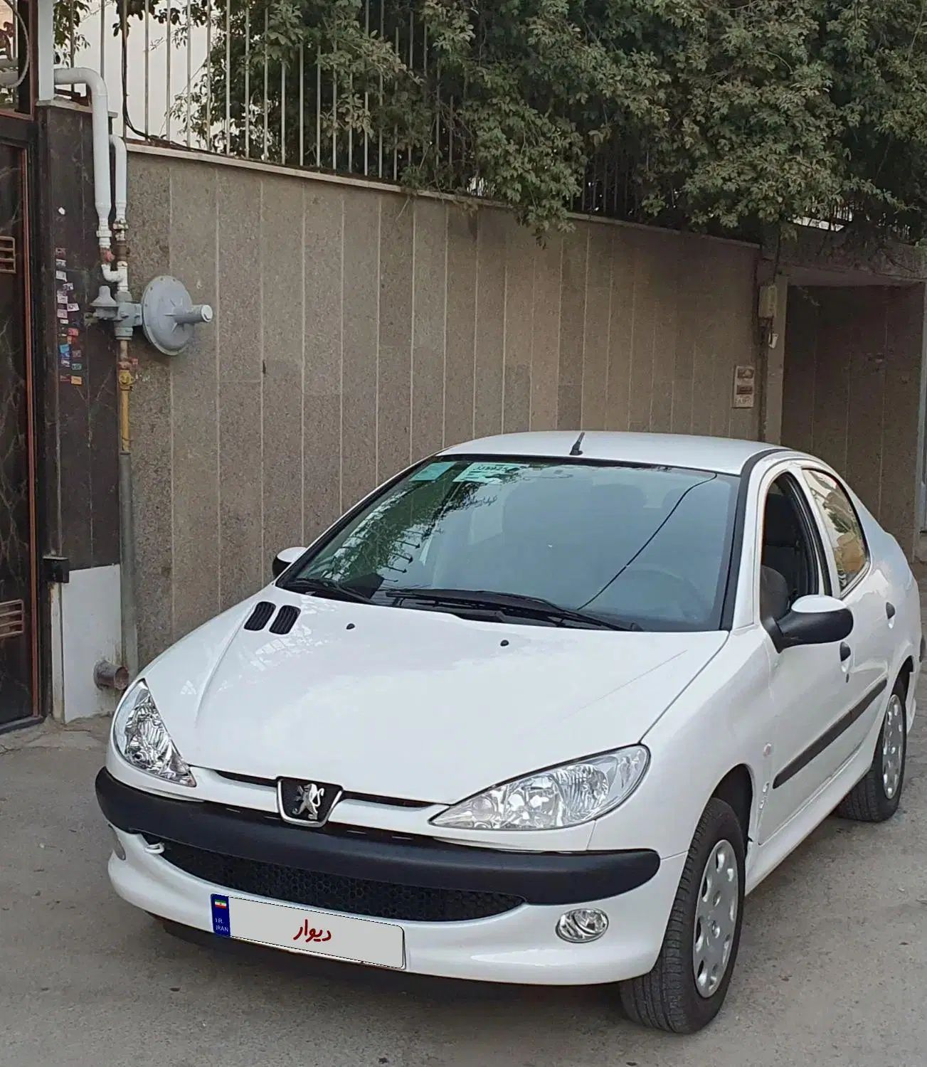 پژو ۲۰۶ صندوق دار v8 - 1397