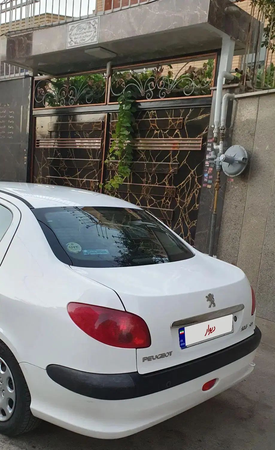 پژو ۲۰۶ صندوق دار v8 - 1397