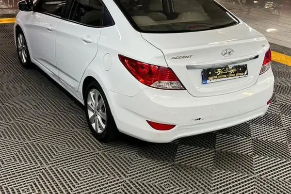 هیوندای اکسنت جی‌ال‌اس - 2014