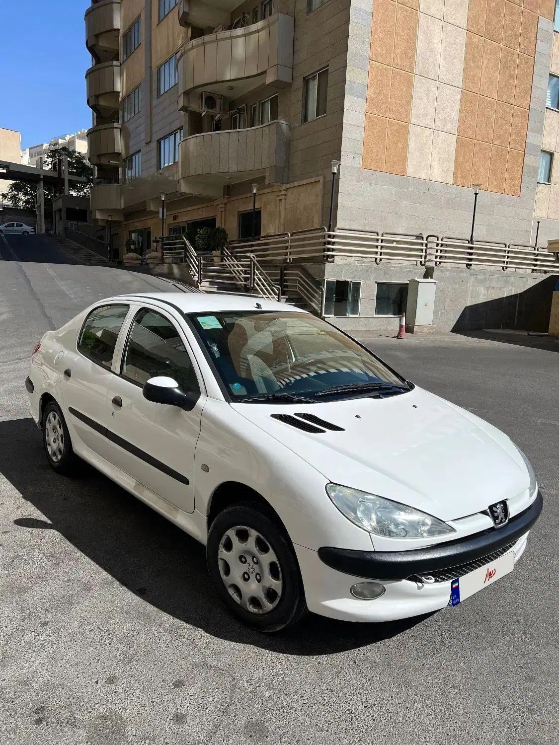 پژو ۲۰۶ صندوق دار v8 - 1399