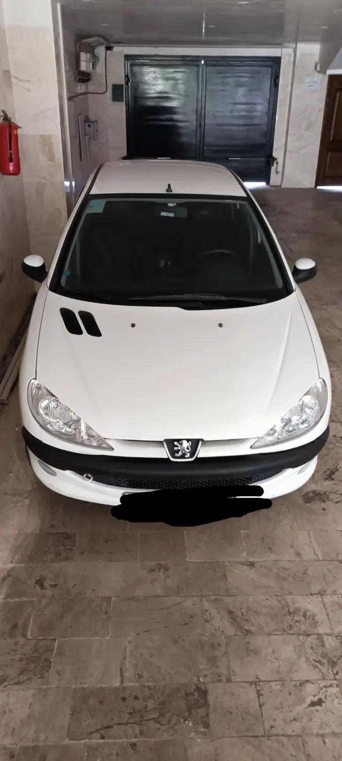 پژو ۲۰۶ صندوق دار v8 - 1397