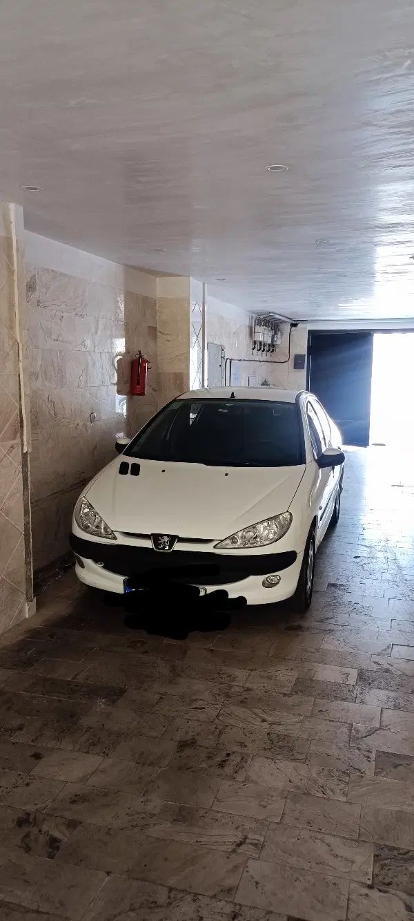 پژو ۲۰۶ صندوق دار v8 - 1397