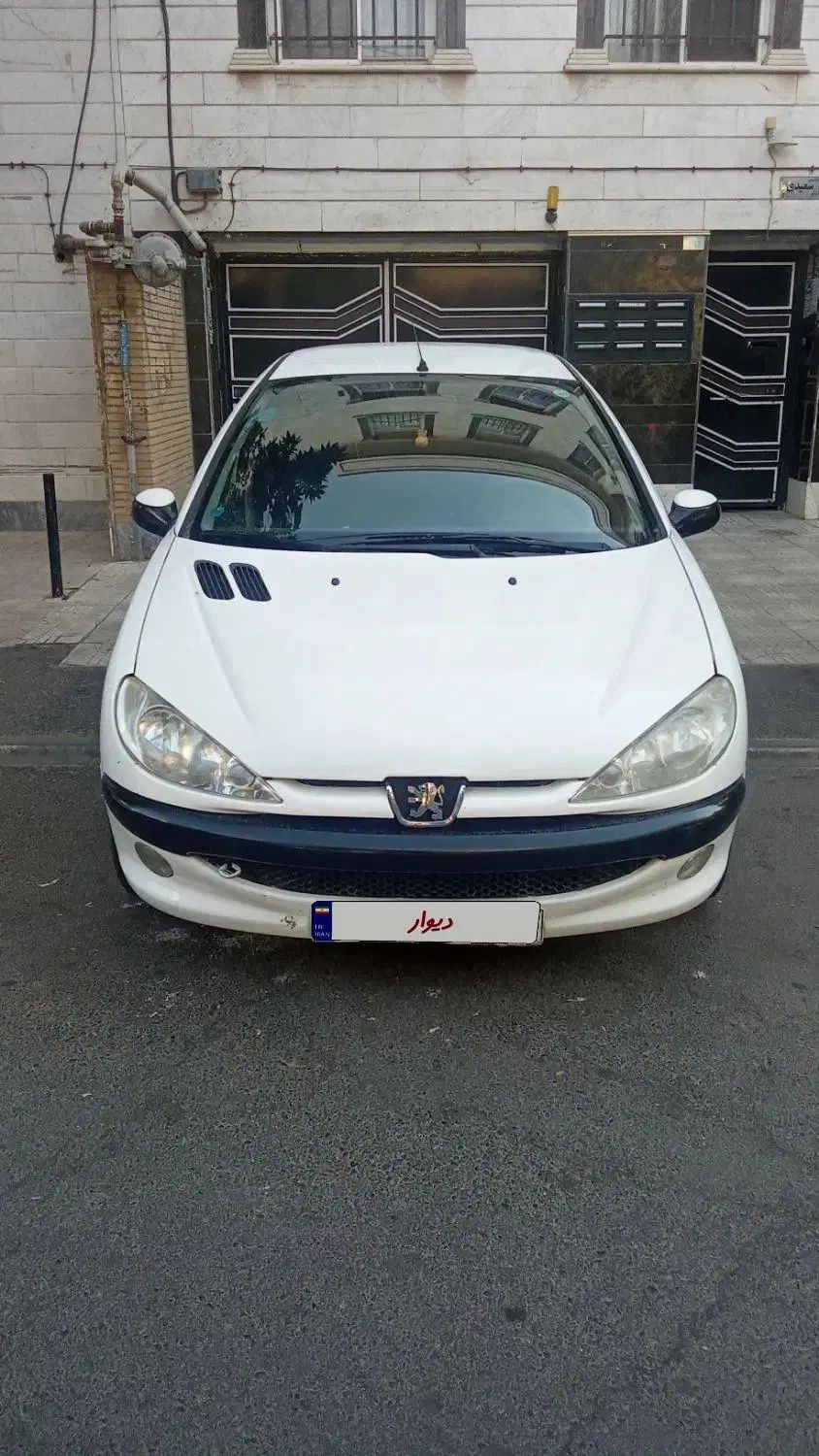 پژو ۲۰۶ صندوق دار v8 - 1392