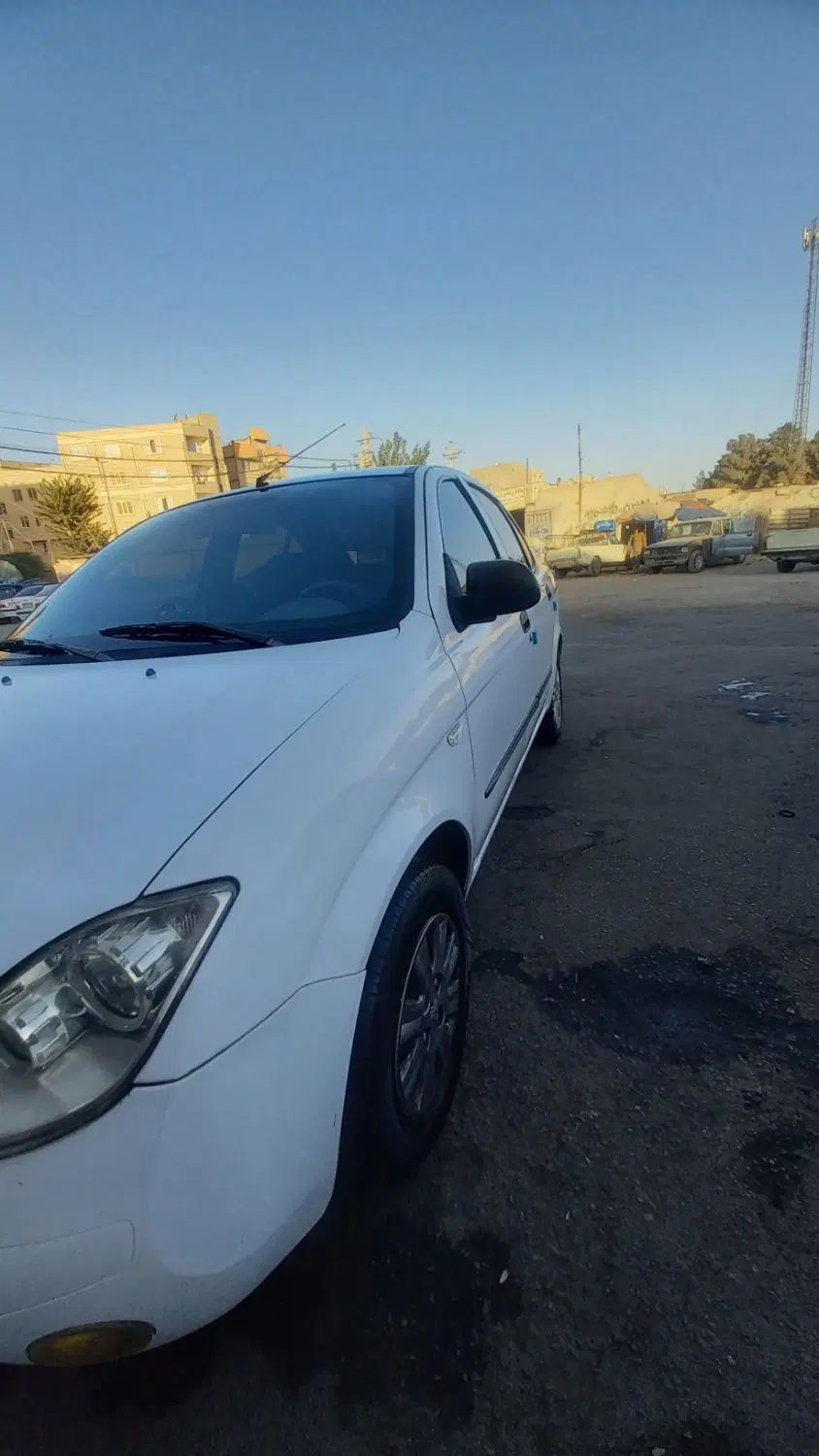تیبا صندوق دار SX - 1395