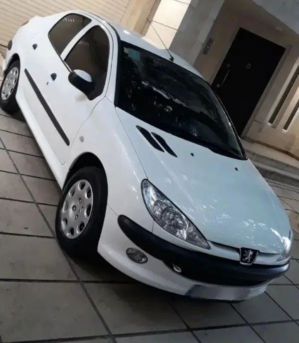 پژو ۲۰۶ صندوق دار v8 - 1398