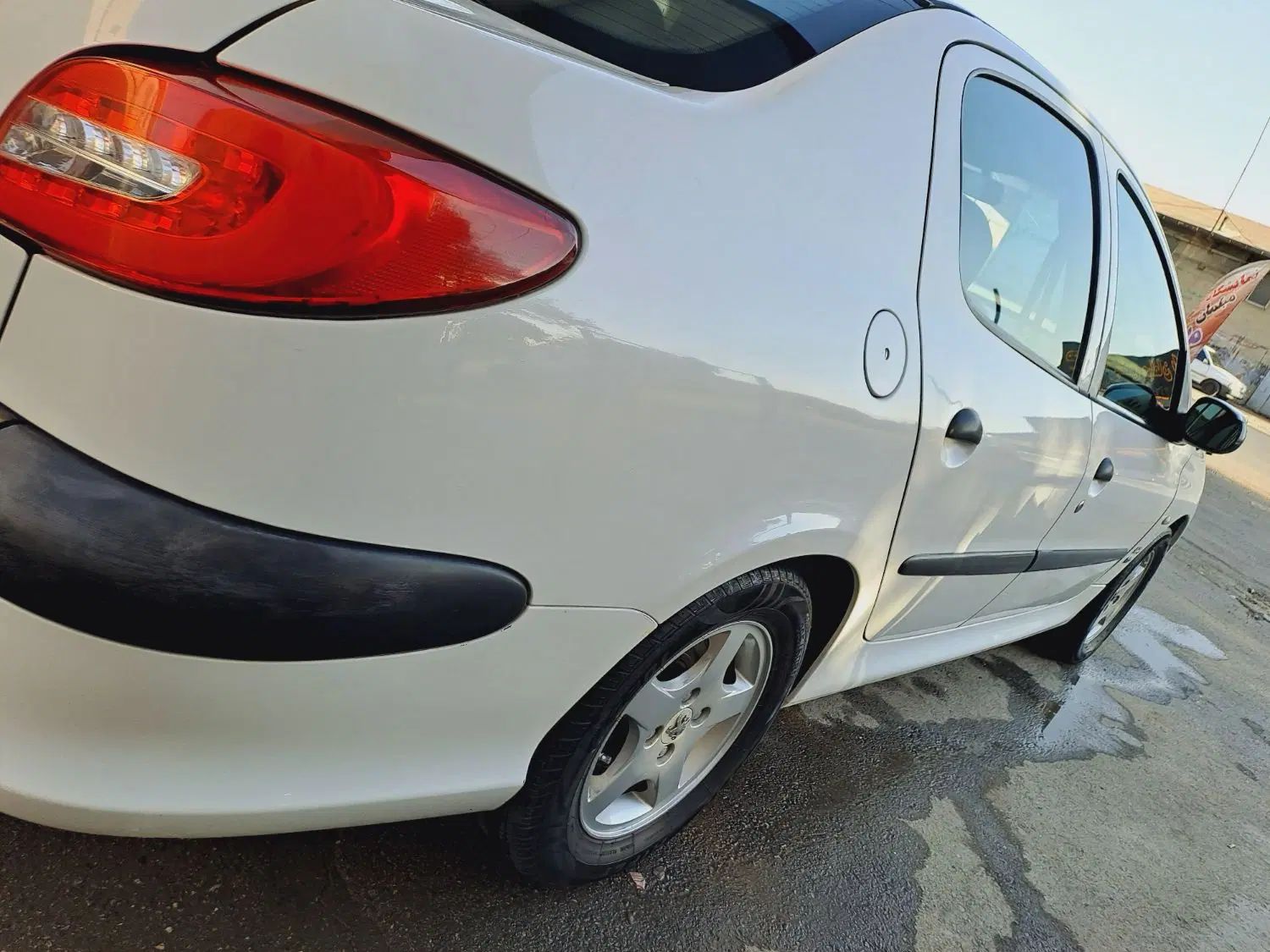 پژو ۲۰۶ صندوق دار v8 - 1395