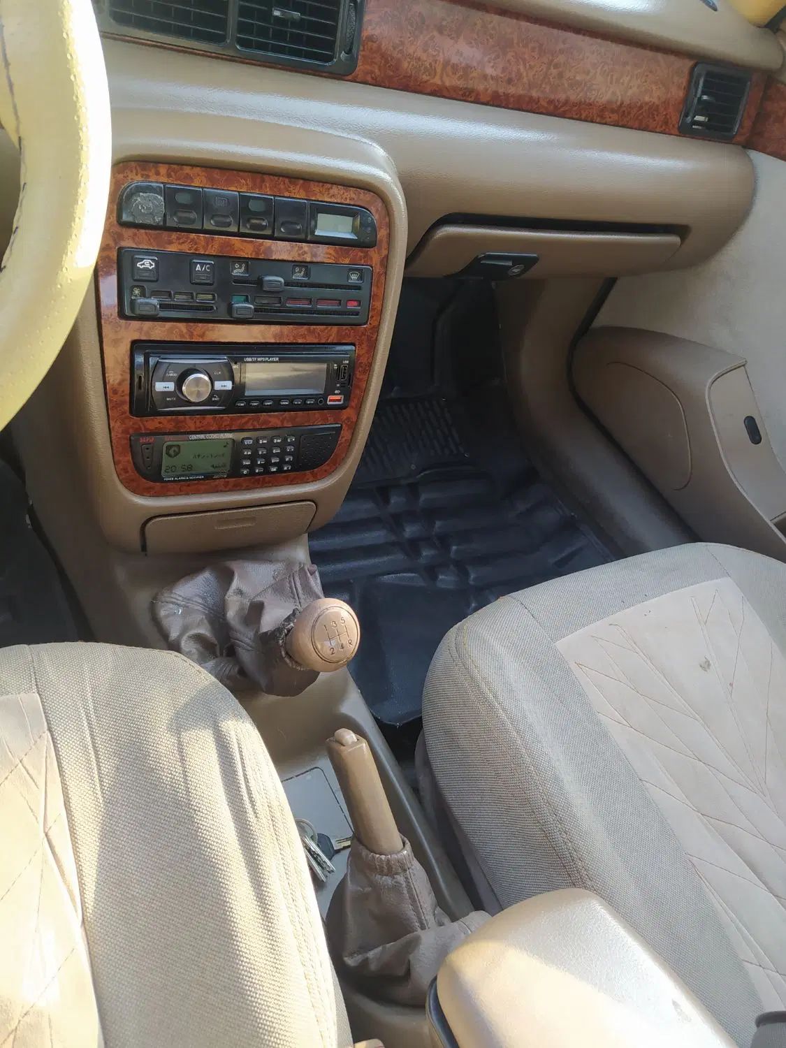 سمند LX XU7 - 1388
