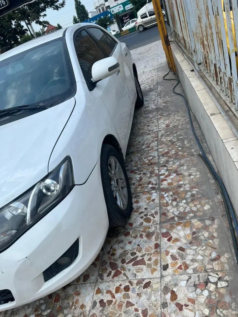 زوتی Z300 اتوماتیک - 2014