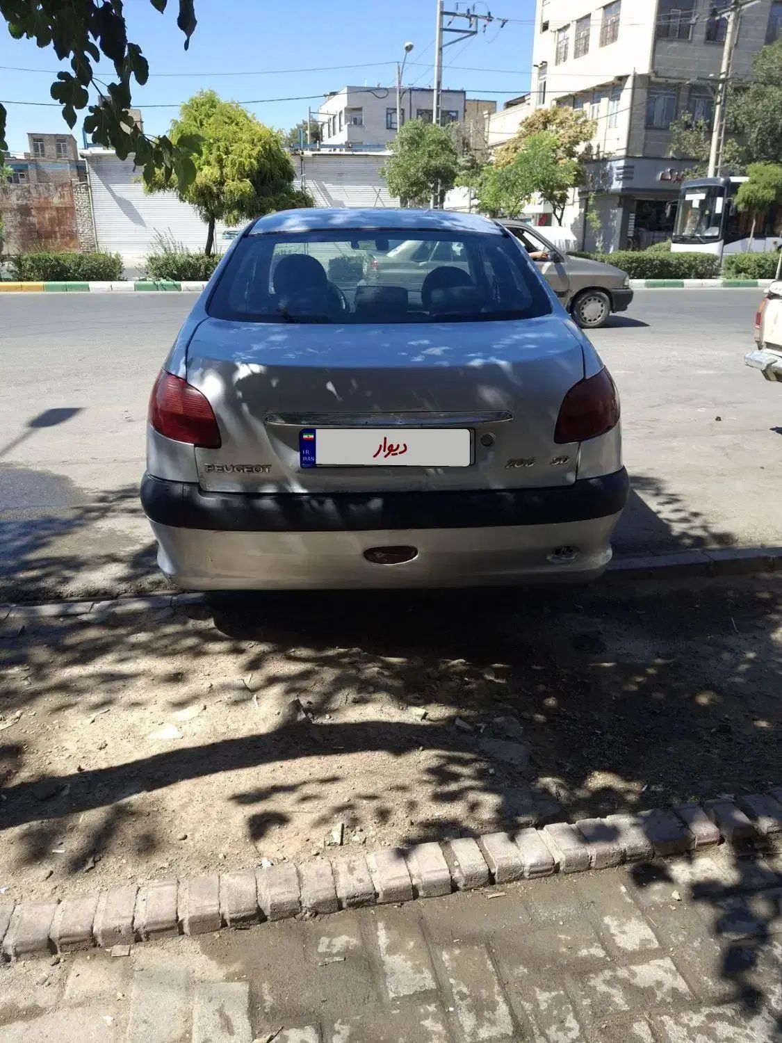 پژو ۲۰۶ صندوق دار v1 - 1386