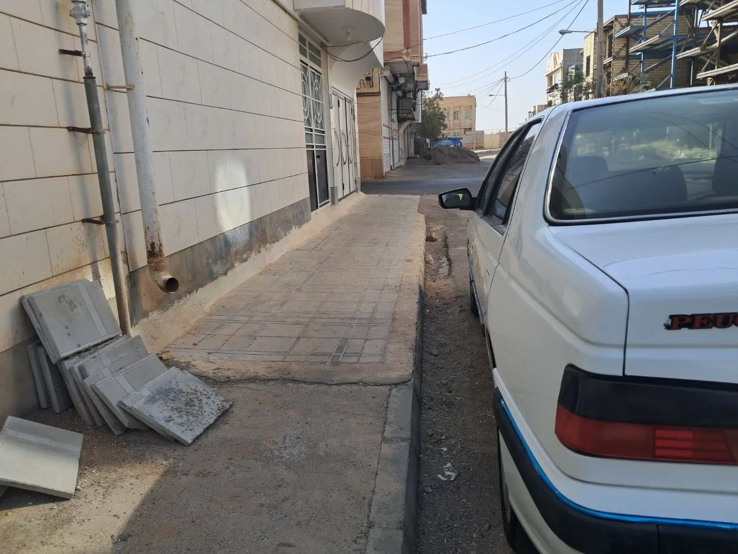 پژو پارس ELX-XUM - 1395